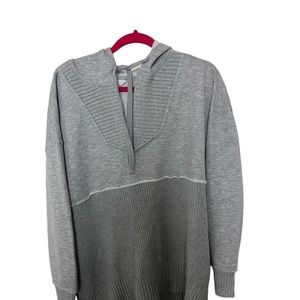 Time and Tru  Size XL Gray Grey  Hoodie Sweater V Neck Tie